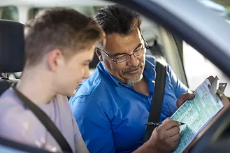 Teenager taking Cairns driving lessons 